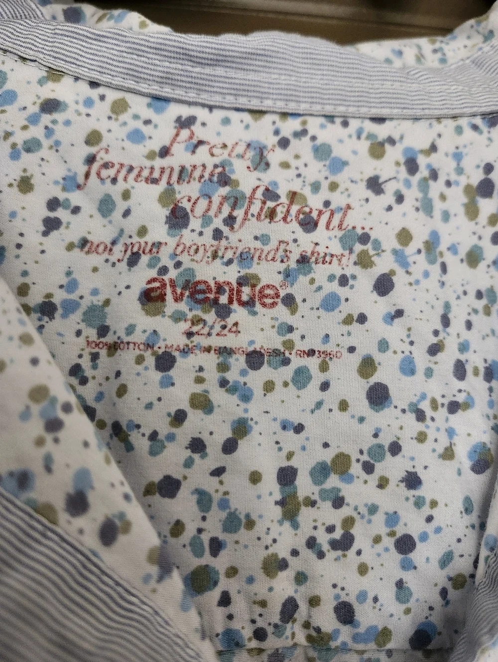 Avenue Light Blue Patterned Button-Down Shirt Size 22/24 - Picture 6 of 6